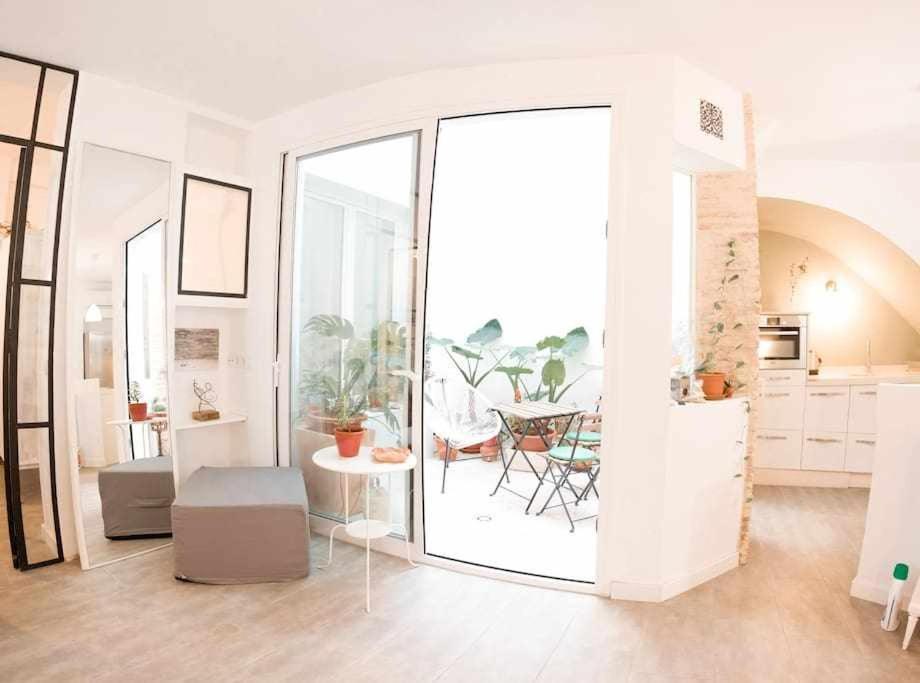 Monkeys Apartments La Artista Севилья Экстерьер фото